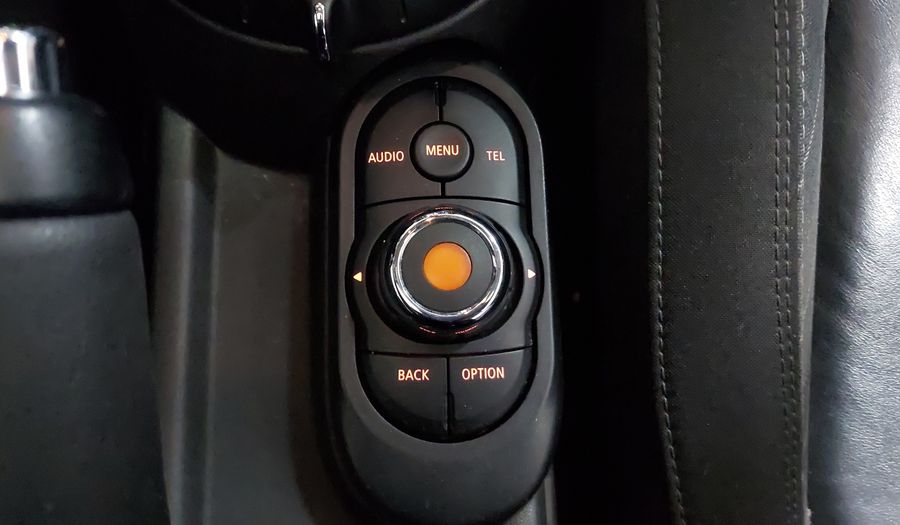 Mini Cooper S 2.0 COOPER CHILI AT Hatchback 2017