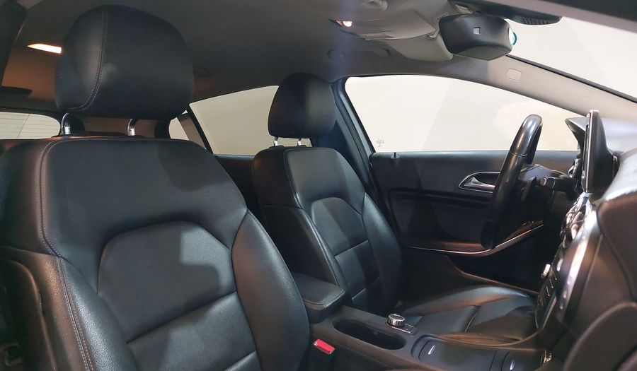 Mercedes Benz Clase Gla 1.6 GLA 200 CGI SPORT Suv 2016
