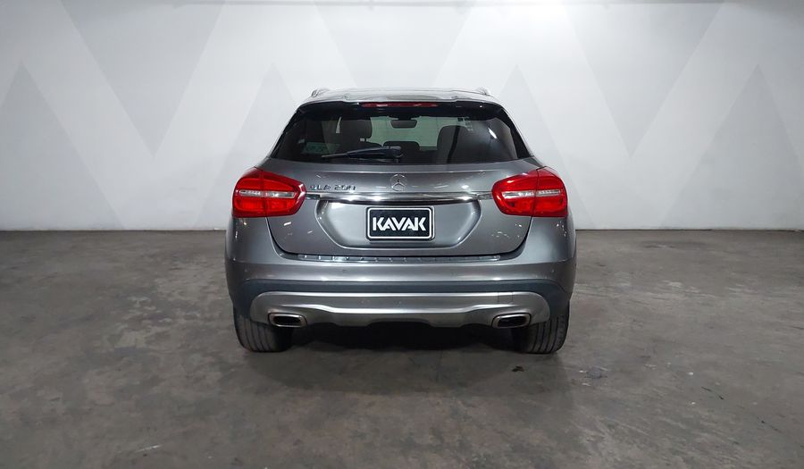 Mercedes Benz Clase Gla 1.6 GLA 200 CGI SPORT Suv 2016