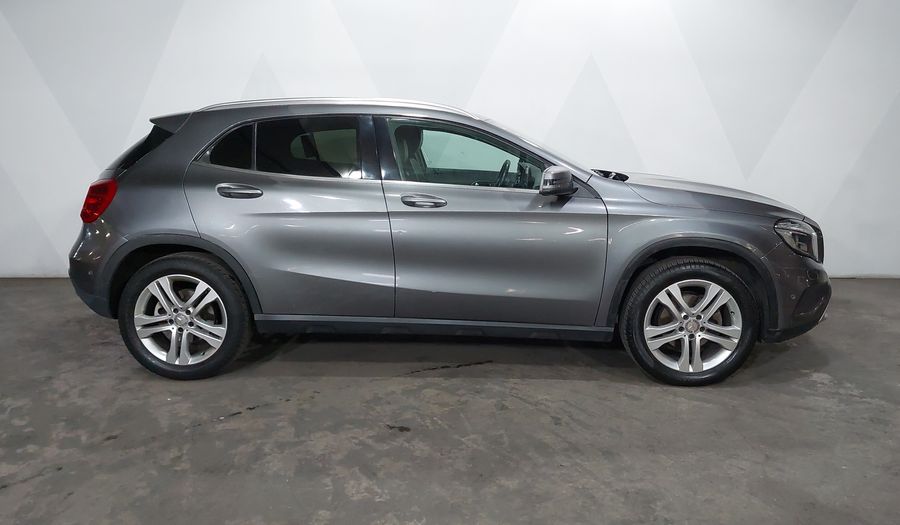 Mercedes Benz Clase Gla 1.6 GLA 200 CGI SPORT Suv 2016