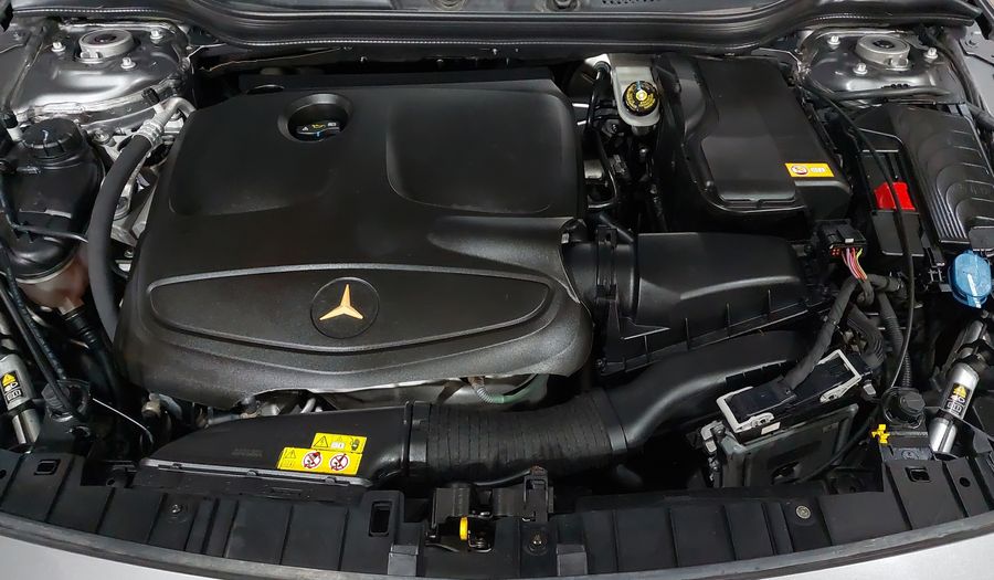Mercedes Benz Clase Gla 1.6 GLA 200 CGI SPORT Suv 2016