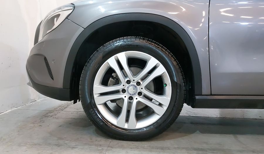Mercedes Benz Clase Gla 1.6 GLA 200 CGI SPORT Suv 2016