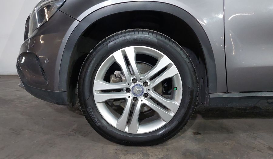 Mercedes Benz Clase Gla 1.6 GLA 200 CGI SPORT Suv 2016