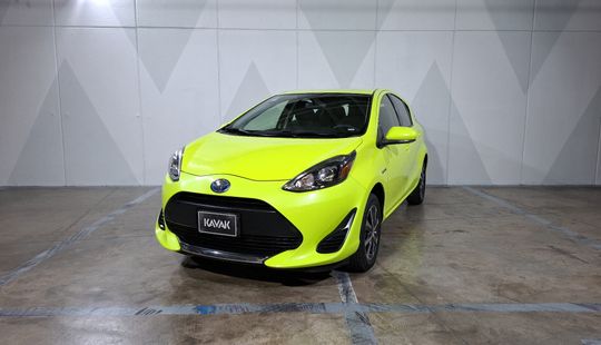 Toyota • Prius C