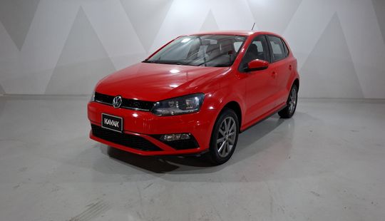 Volkswagen • Polo