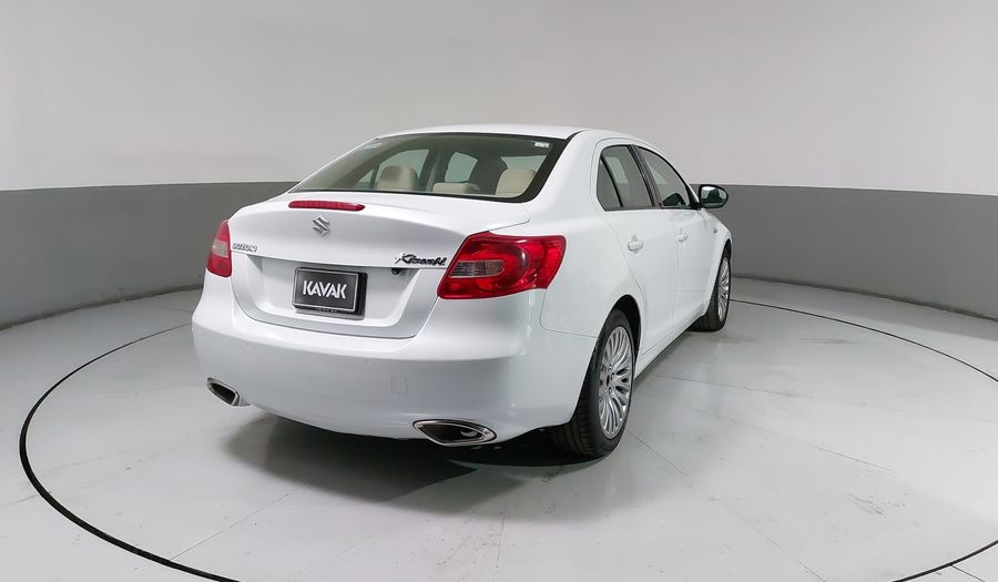 Suzuki Kizashi 2.4 GLS CVT Sedan 2013