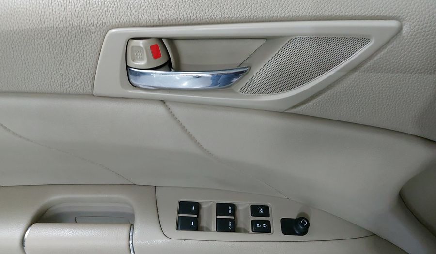 Suzuki Kizashi 2.4 GLS CVT Sedan 2013