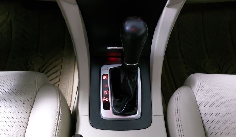 Suzuki Kizashi 2.4 GLS CVT Sedan 2013