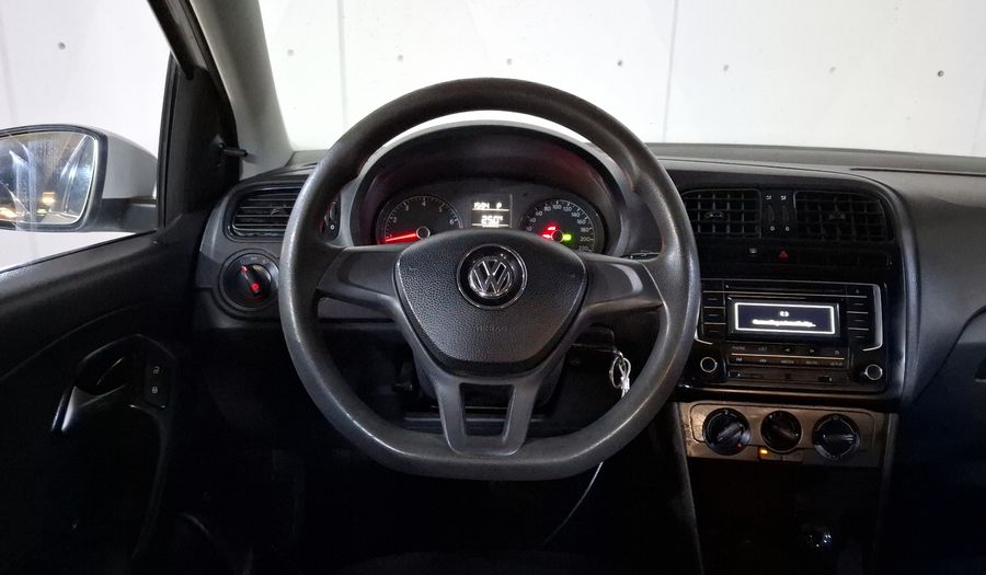 Volkswagen Vento 1.6 STARTLINE AUTO Sedan 2020