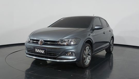 Volkswagen • Polo