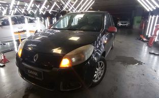 Renault • Sandero