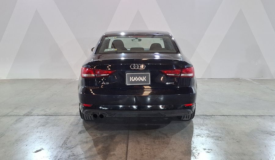 Audi A3 2.0 TFSI DYNAMIC Sedan 2017