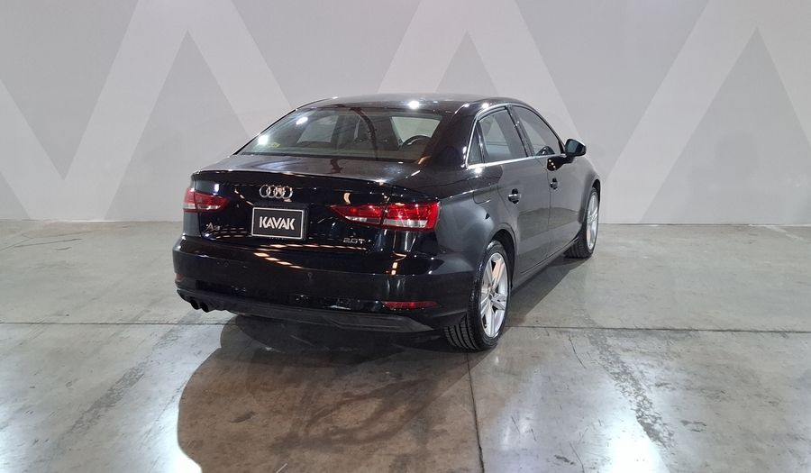 Audi A3 2.0 TFSI DYNAMIC Sedan 2017