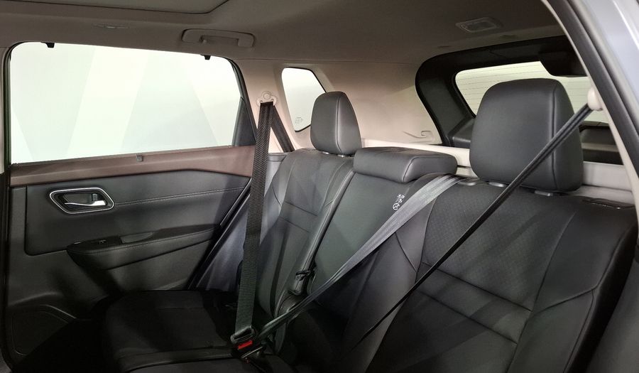 Nissan X-trail 2.5 PLATINUM PLUS 2 ROW CVT Suv 2025