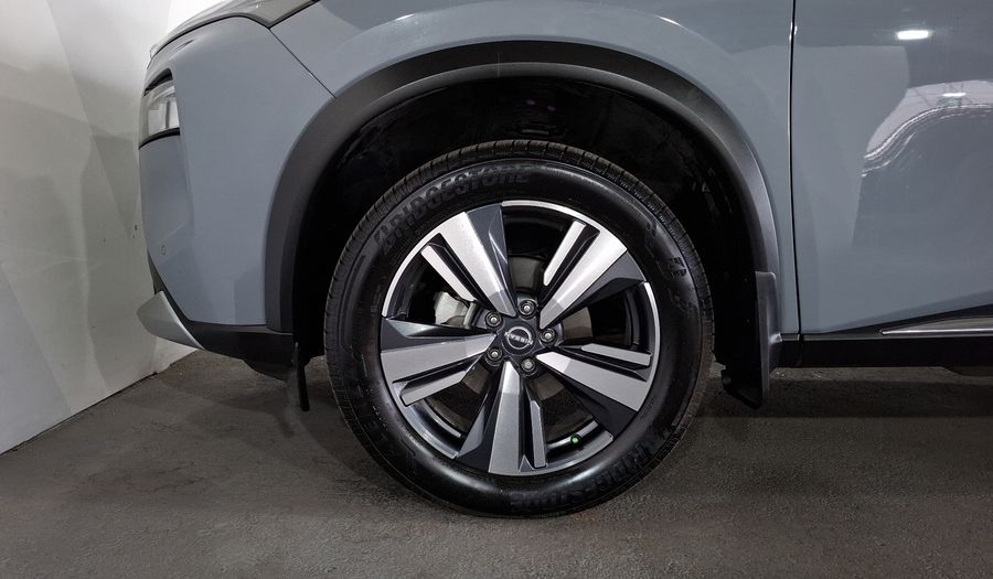 Nissan X-trail 2.5 PLATINUM PLUS 2 ROW CVT Suv 2025
