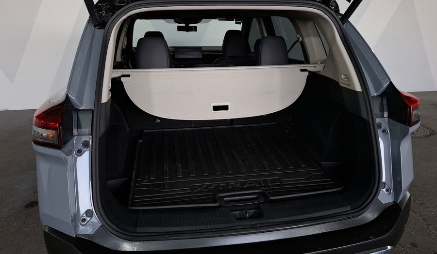 Nissan X-trail 2.5 PLATINUM PLUS 2 ROW CVT Suv 2025