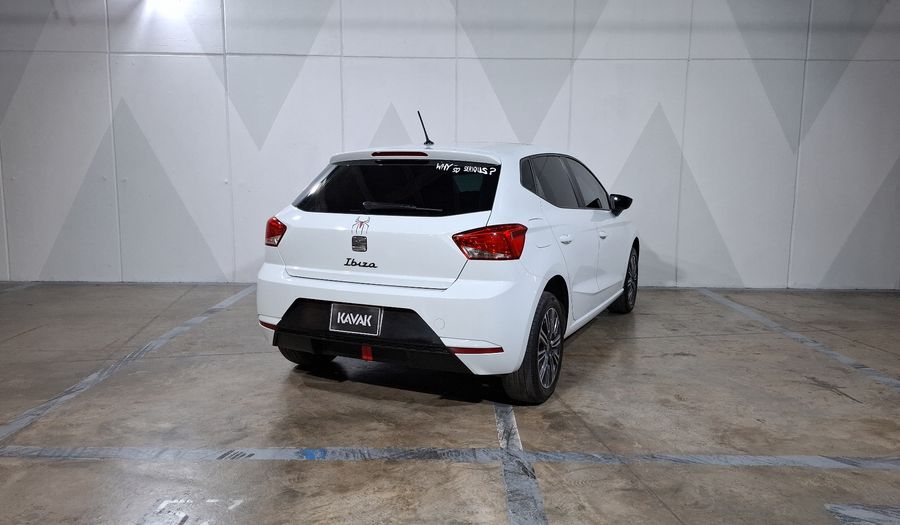 Seat Ibiza 1.6 STYLE AUTO Hatchback 2022