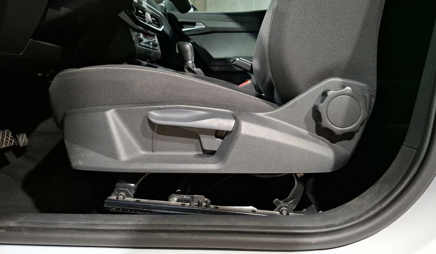 Seat Ibiza 1.6 STYLE AUTO Hatchback 2022