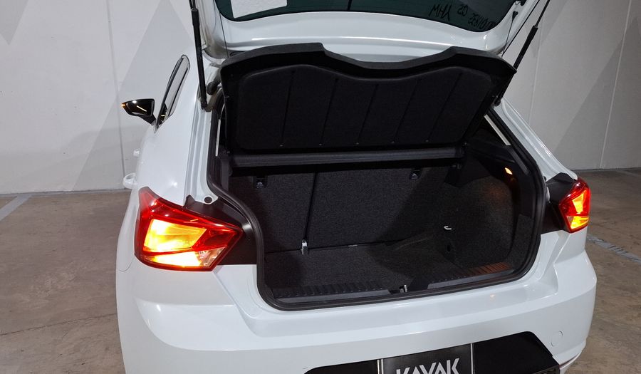 Seat Ibiza 1.6 STYLE AUTO Hatchback 2022