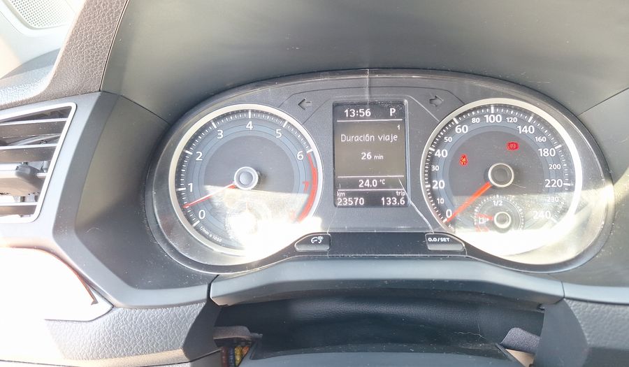 Volkswagen Voyage 1.6 AUTO HIGHLINE Sedan 2021