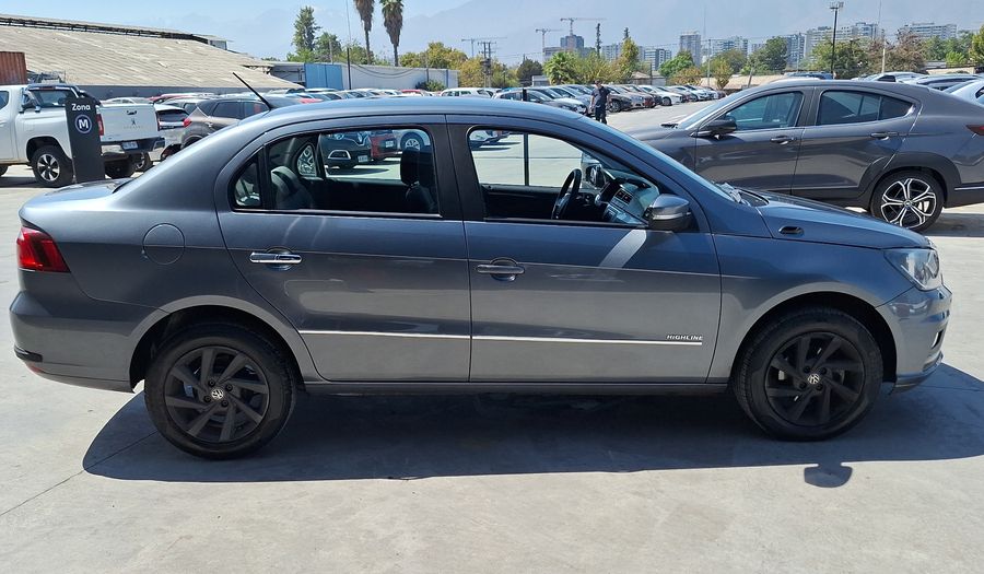 Volkswagen Voyage 1.6 AUTO HIGHLINE Sedan 2021