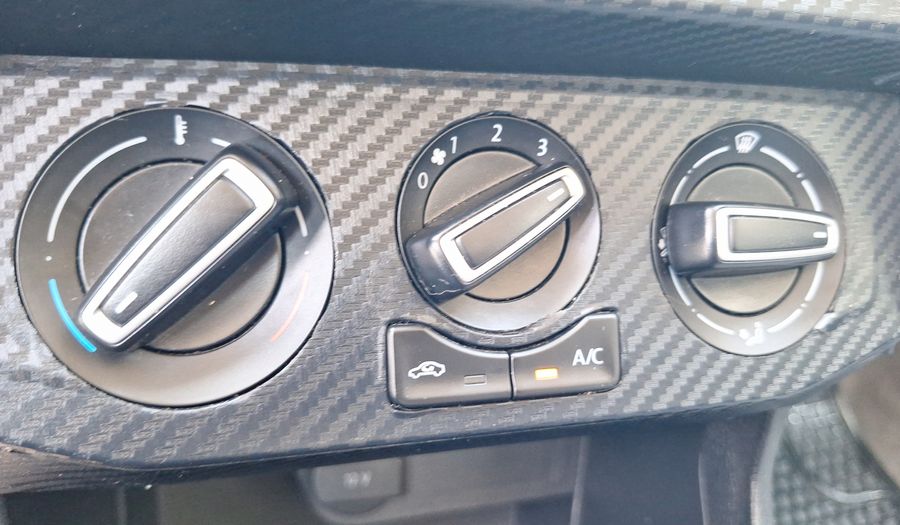 Volkswagen Voyage 1.6 AUTO HIGHLINE Sedan 2021