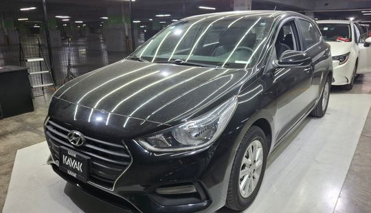 Hyundai • Accent