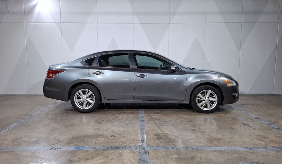 Nissan Altima 2.5 ADVANCE CVT Sedan 2014