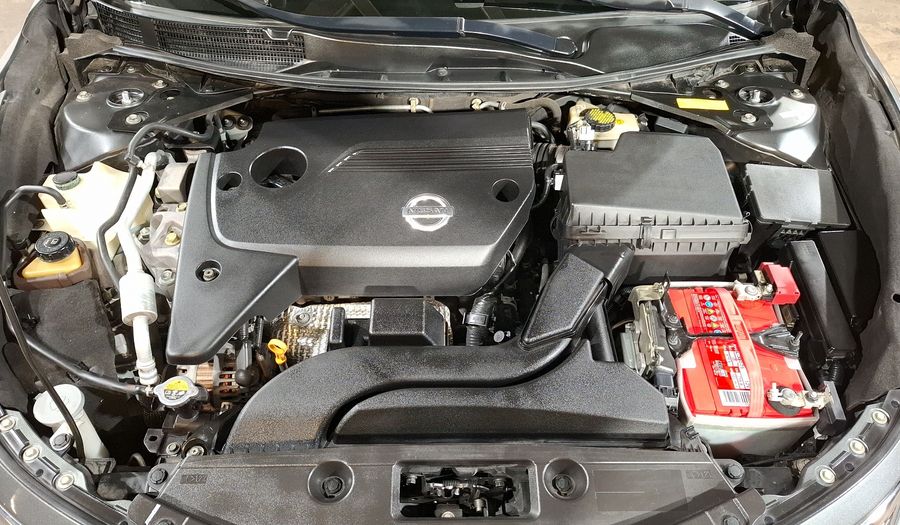 Nissan Altima 2.5 ADVANCE CVT Sedan 2014