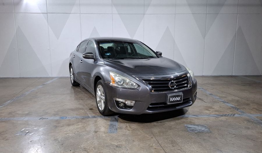 Nissan Altima 2.5 ADVANCE CVT Sedan 2014