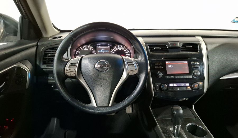 Nissan Altima 2.5 ADVANCE CVT Sedan 2014