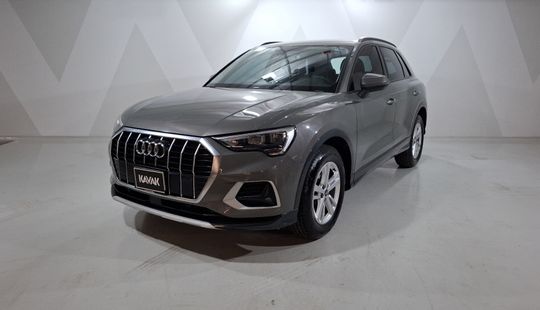 Audi • Q3