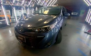 Toyota • Yaris