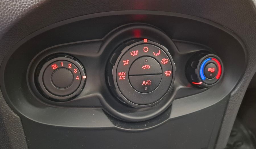Ford Fiesta 1.6 16V TREND PLUS Sedan 2011