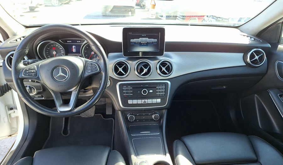 Mercedes Benz Clase Gla 1.6 GLA 200 DCT SPORT Suv 2021