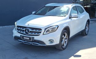 Mercedes Benz • Clase GLA