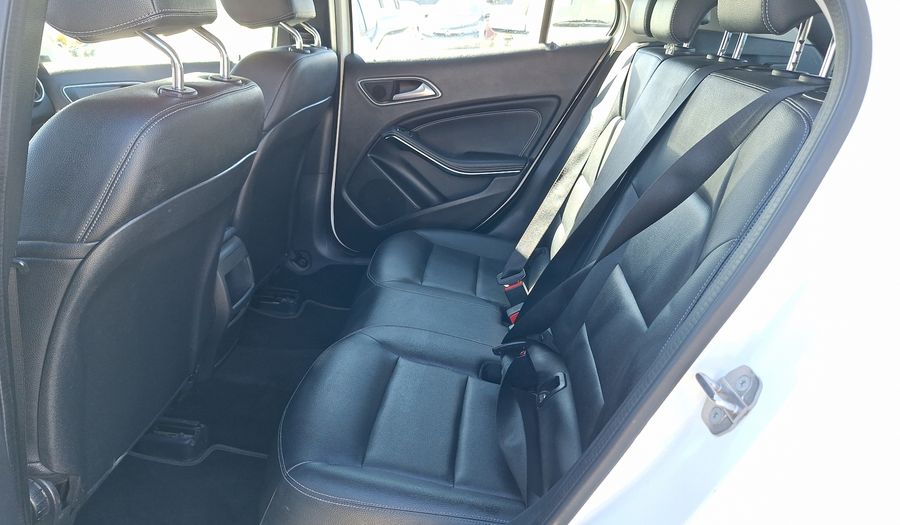 Mercedes Benz Clase Gla 1.6 GLA 200 DCT SPORT Suv 2021
