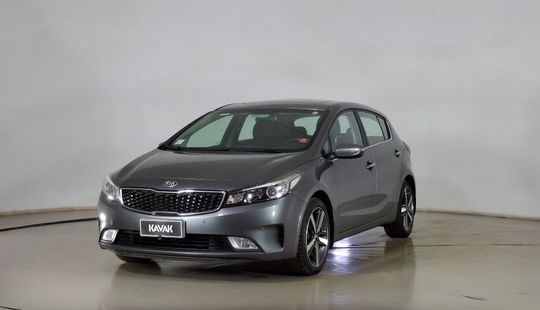 Kia • CERATO 5