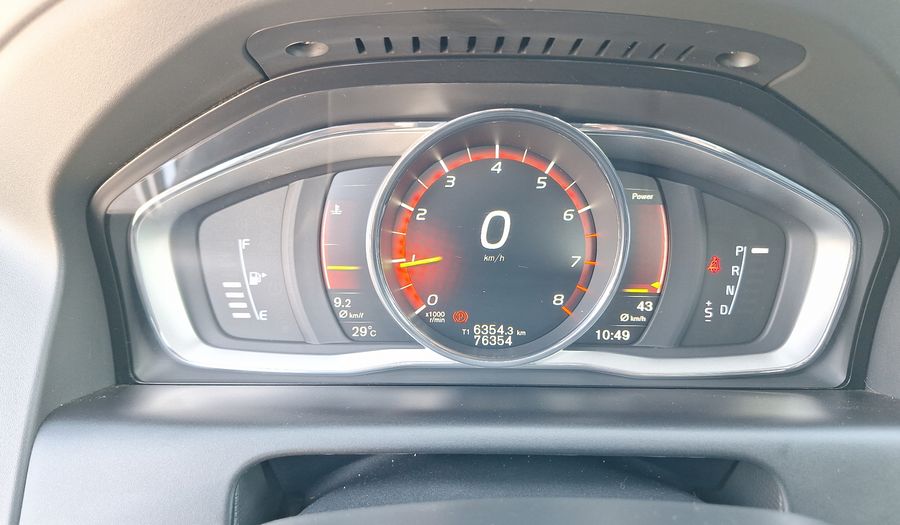 Volvo Xc60 2.0 T5 COMFORT AUTO 4WD Suv 2017