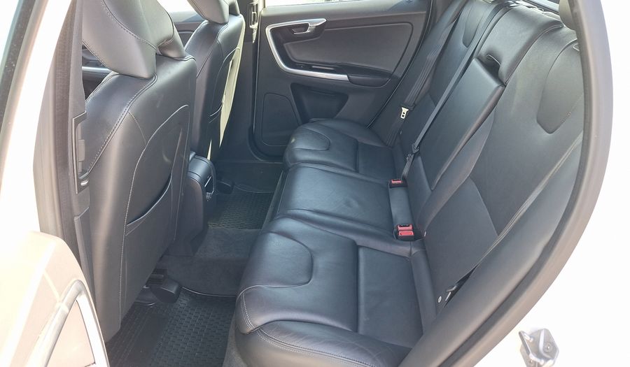 Volvo Xc60 2.0 T5 COMFORT AUTO 4WD Suv 2017
