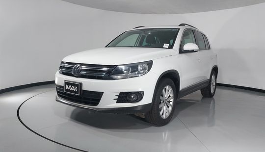 Volkswagen • Tiguan