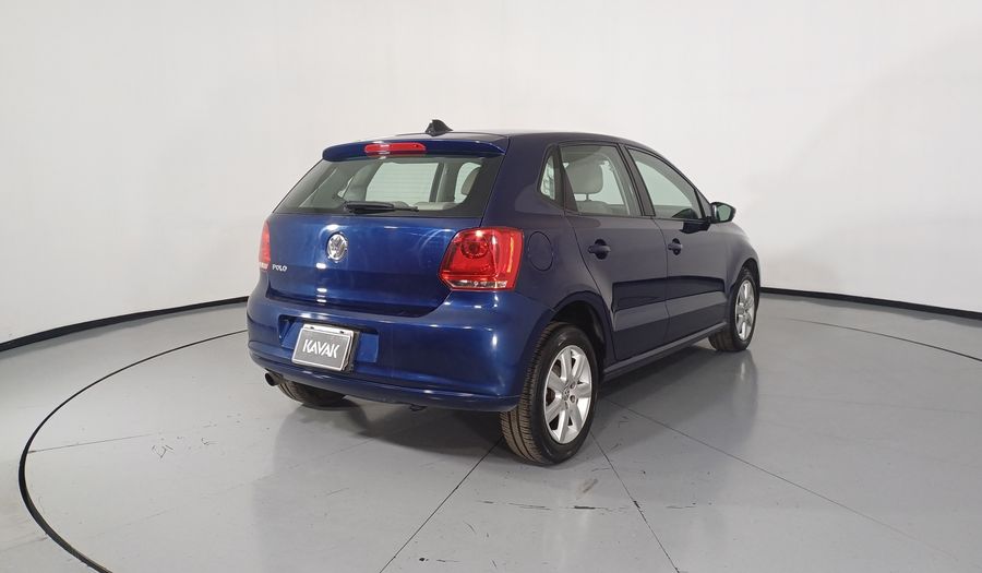 Volkswagen Polo 1.2 COMFORTLINE MT Hatchback 2013