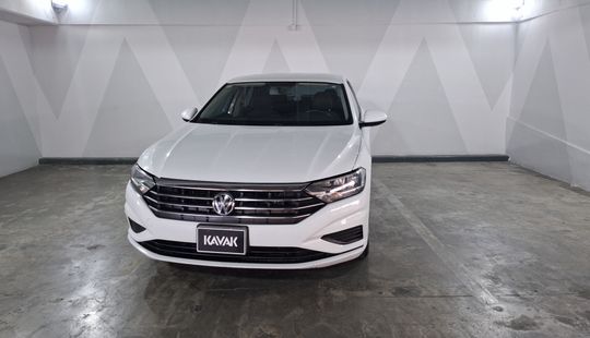 Volkswagen • Jetta