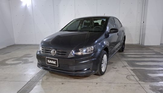 Volkswagen • Vento