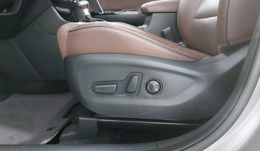 Kia Sportage 2.4 SXL AWD AT Suv 2017