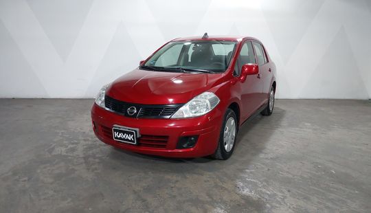 Nissan • Tiida