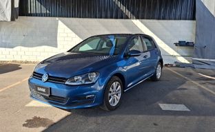 Volkswagen • Golf