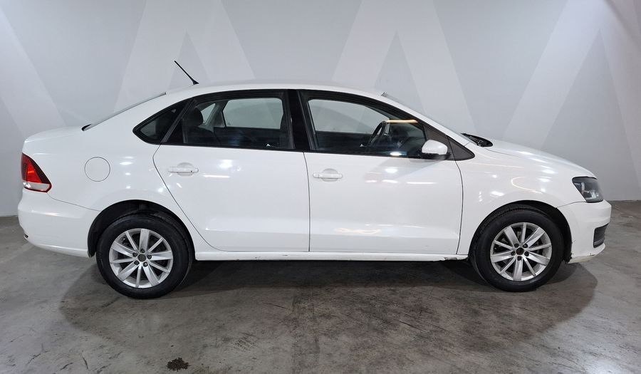 Volkswagen Vento 1.6 COMFORTLINE TIPTRONIC Sedan 2018