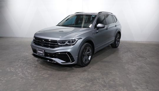 Volkswagen • Tiguan