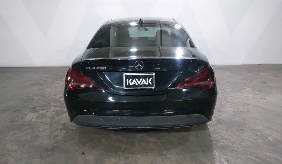 Mercedes Benz Clase Cla 1.6 CLA 200 CGI SPORT AT Coupe 2016